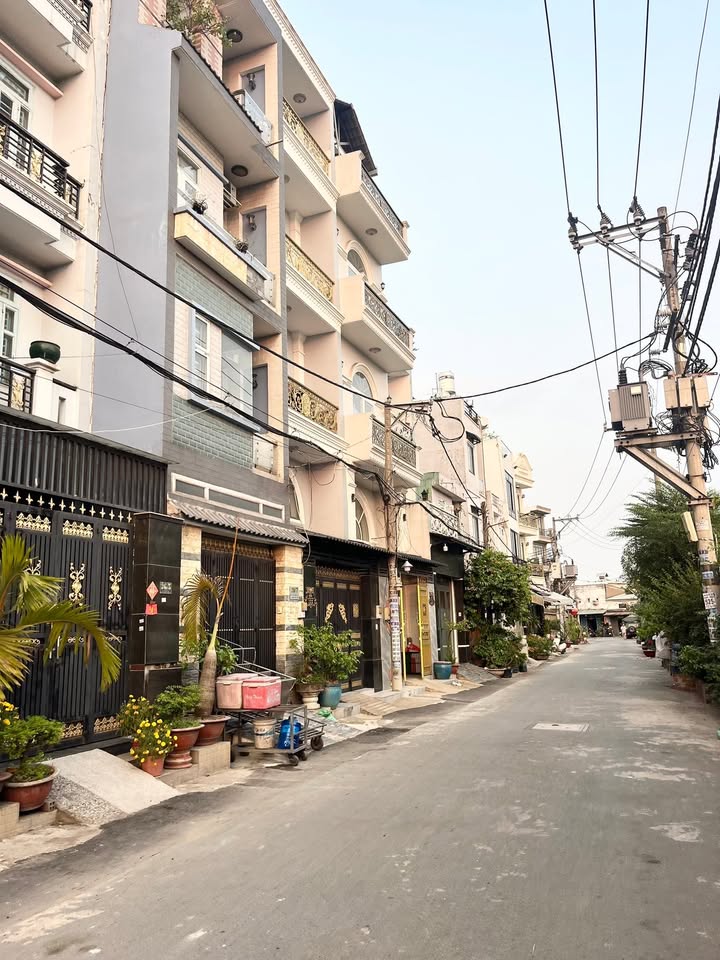 Nhà 4 Tầng Mặt Tiền Đường 6m, Gần AEON Mall Bình Tân - 56m² - Giá 4.x Tỷ