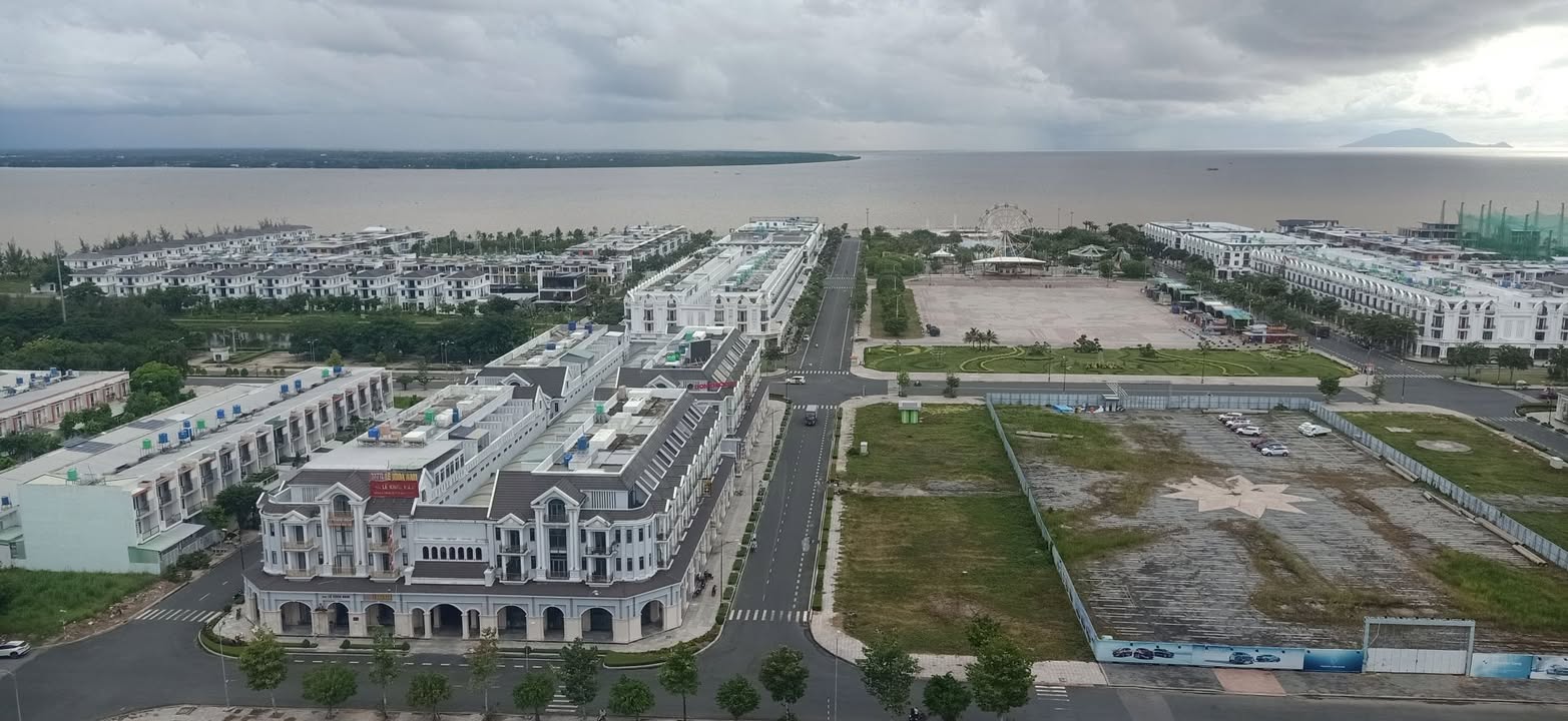 Cho thuê nhanh 3 nền đất Tôn Đức Thắng, Long Xuyên - Giá dưới 10 triệu/nền