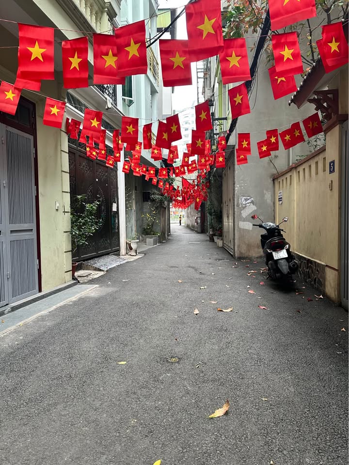 Đất Vàng Nguyễn Ngọc Vũ 285m² - Mặt Tiền Rộng 12m - Xây Apartment Cao Cấp