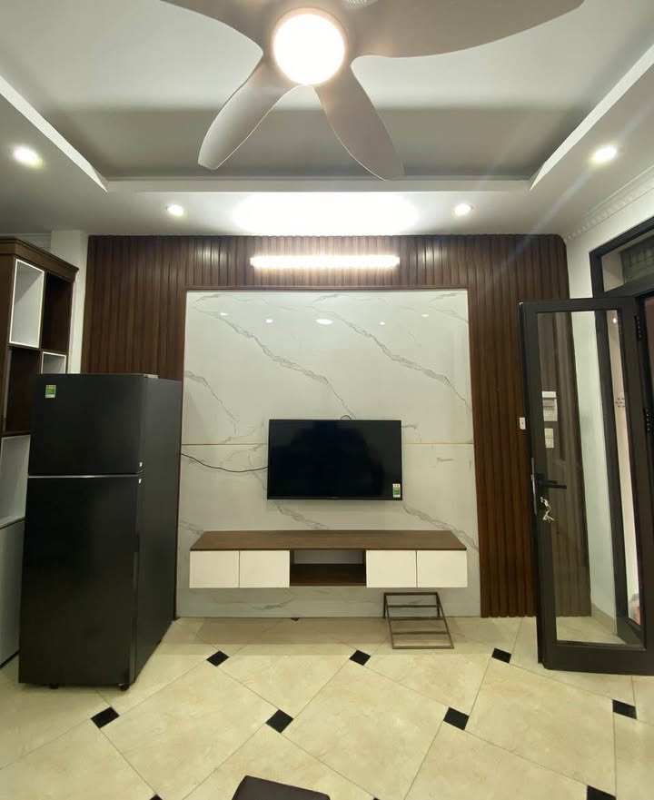 Nhà riêng Phố Xốm Hà Đông 35m² - Lô góc, sổ đỏ sẵn!