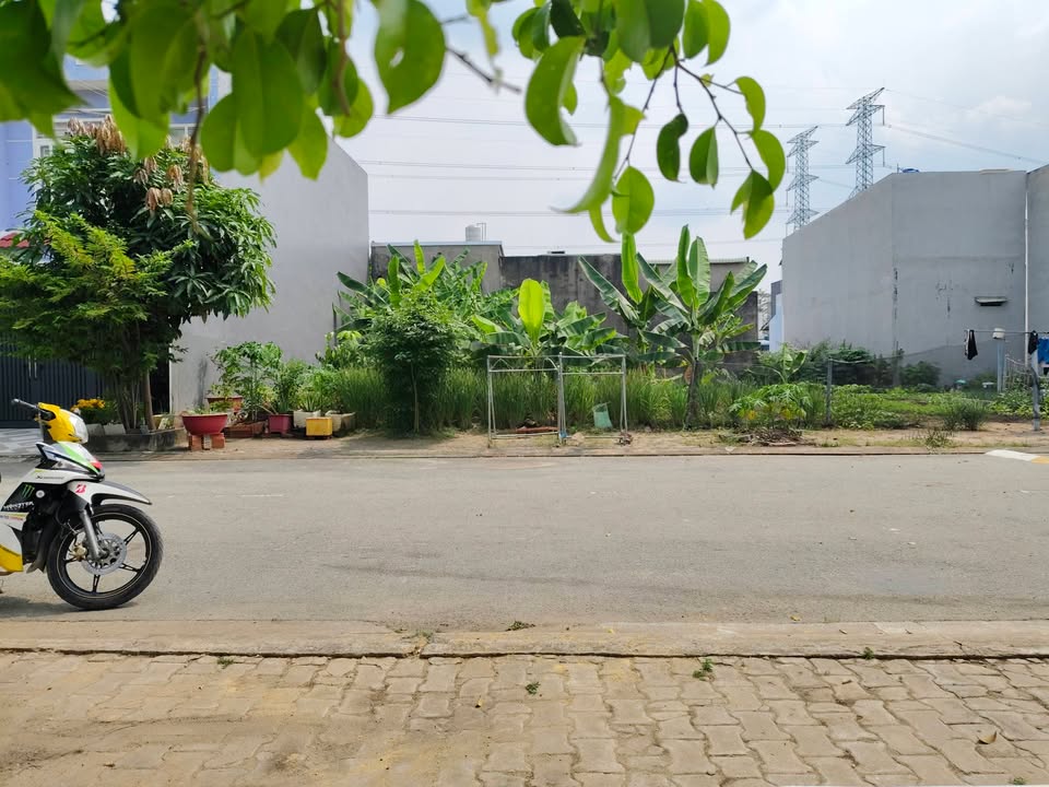 Đất nền KDC Trần Anh Đức Hòa 75m² View Công Viên - Sổ Hồng Riêng