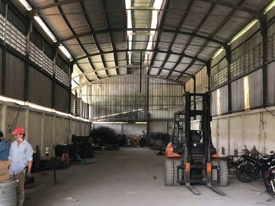 Xưởng Củ Chi 600m² giá 20 triệu - Container thoải!