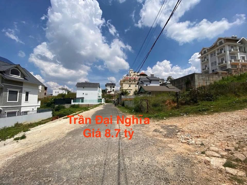 Townhouse Trần Đại Nghĩa Đà Lạt 267m² 8.7 tỷ - Vị trí đắc địa