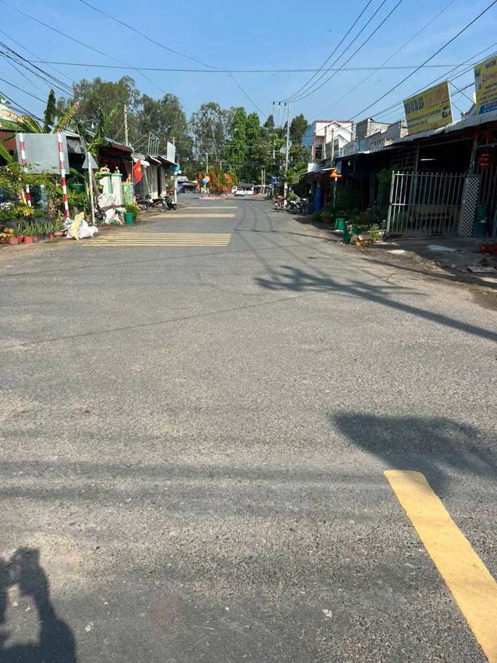 Nhà Cấp 4 Mặt Tiền Chợ Bình Tấn (Đồng Tháp) - 100m² Sổ Hồng - Giá 1.4 Tỷ