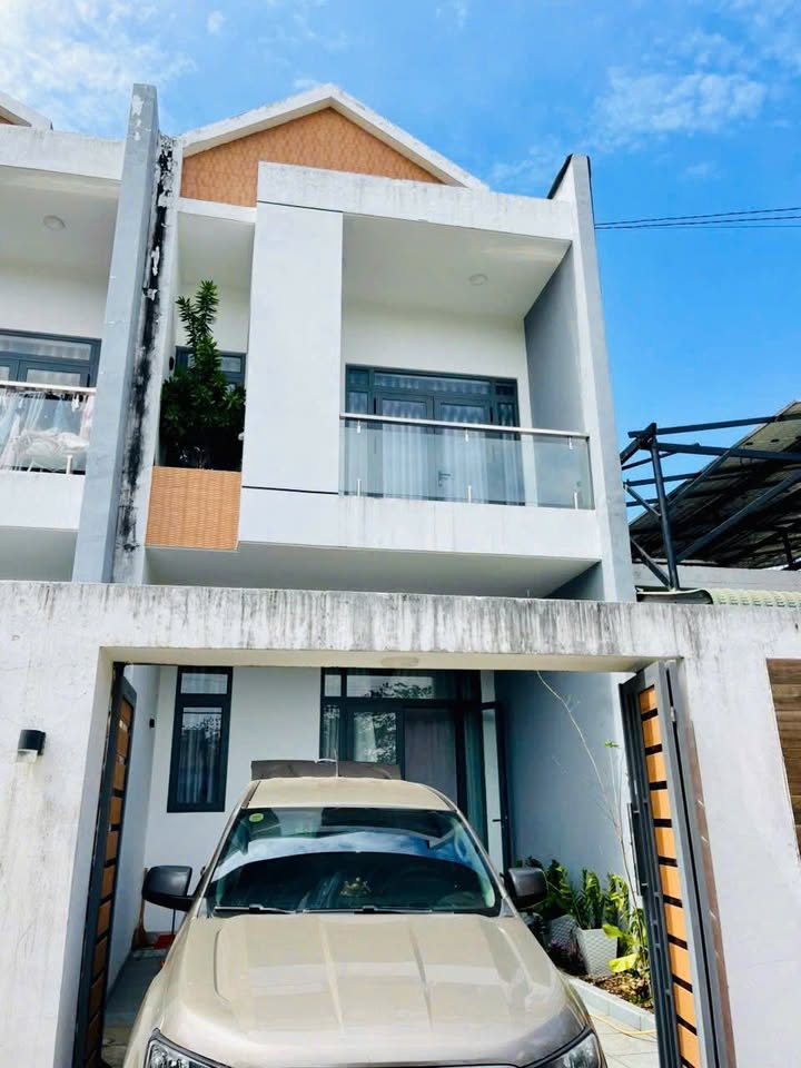 Nhà Hẻm 40 Phan Huy Chú BMT - 3PN Full Nội Thất Cao Cấp - Giá 8 Triệu/Tháng