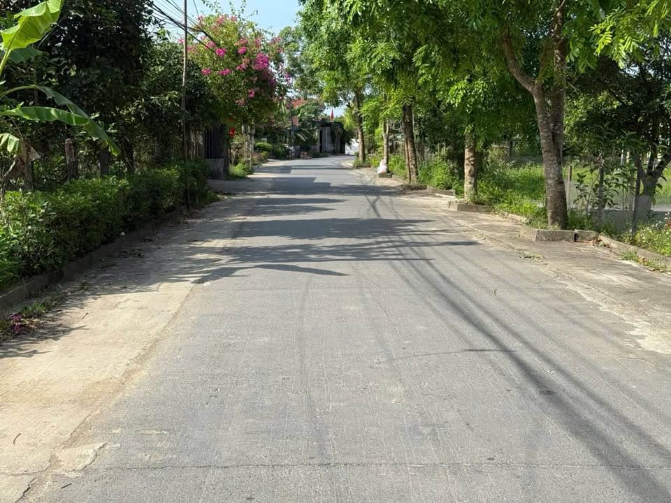 Đất Đông Tân Thạch Tân 200m² giá thỏa thuận - Đường to ô tô