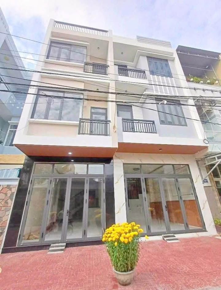 Nhà Mặt Tiền Mai Hắc Đế Quy Nhơn 53m² - 4PN - Sổ Hồng