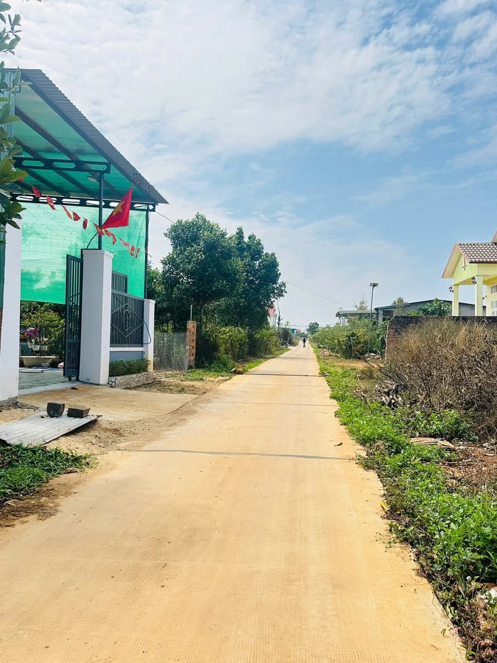 Bán Đất Mặt Tiền 300m² Đường Đoàn Kết, Lê Chân - Giá 8xx Triệu