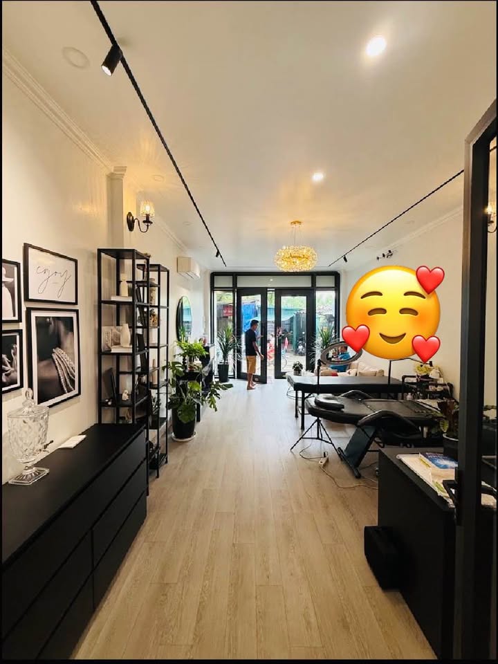 Nhà riêng Long Biên 58m² – Ô tô vào tận nhà, full nội thất!