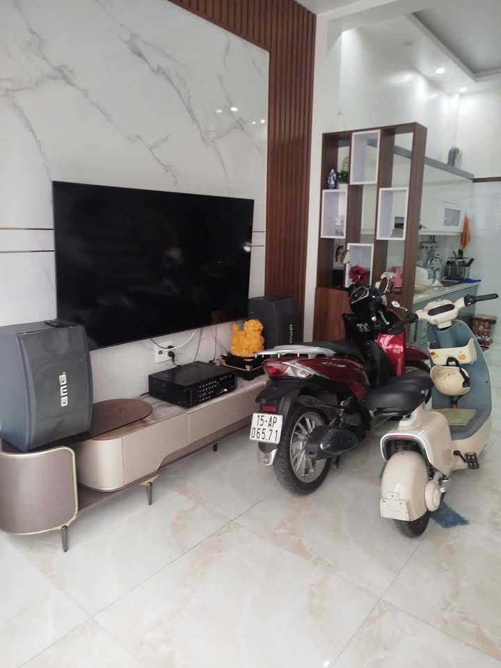 Nhà 42m² 3 Tầng Sổ Đỏ Đường Phương Lưu, Hải Phòng - Giá 3.39 Tỷ