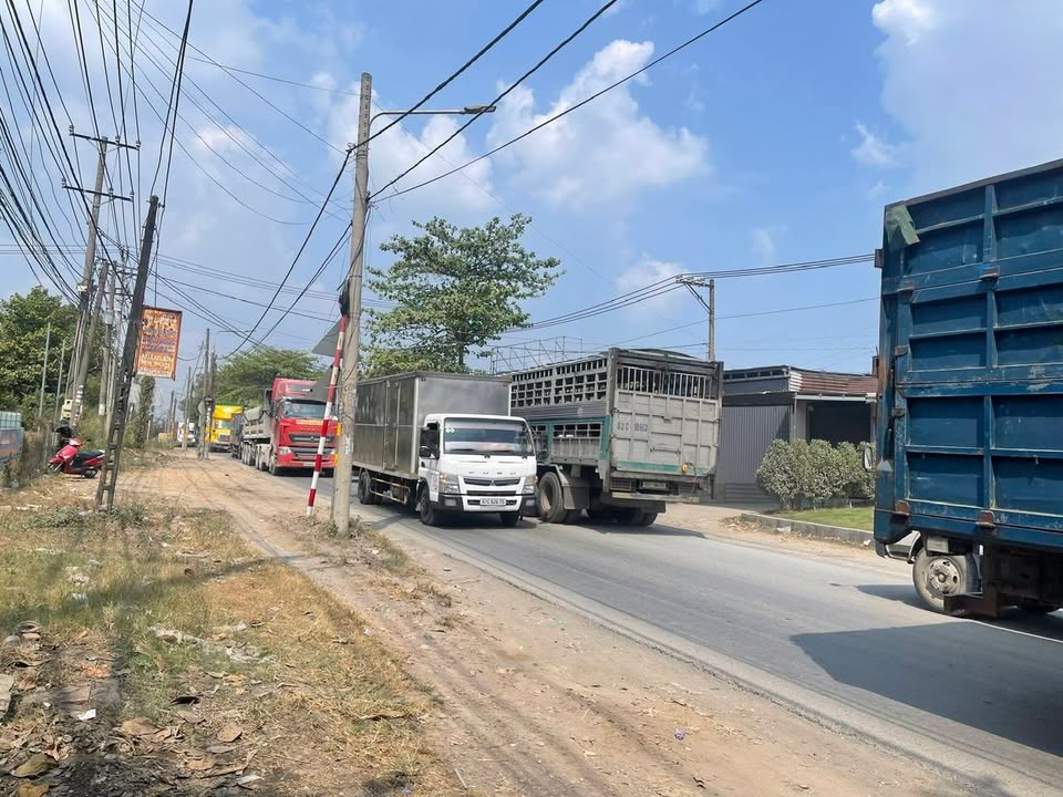 Kho xưởng Hố Nai 2000m² - Đường xe công, Container thoải mái!