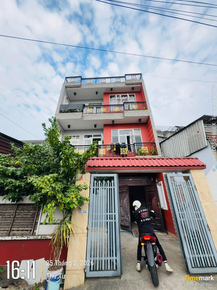 Nhà 105m² Đường Đông Minh, Dĩ An - 8PN, Sân Ô tô, Giá 5 Tỷ