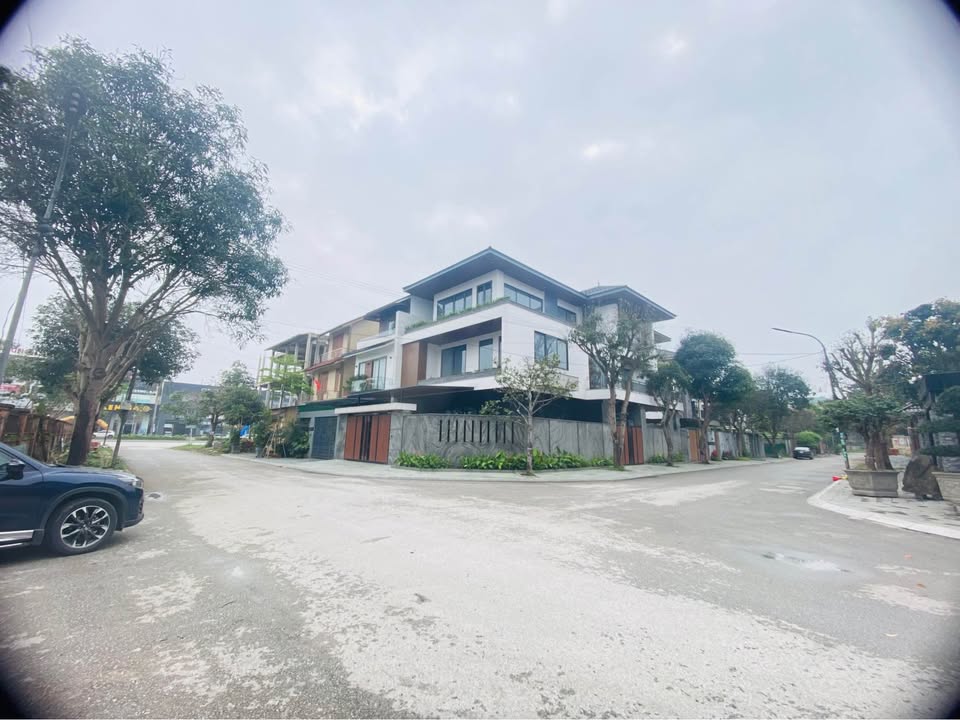 Nhà 3 Tầng Khu Đô Thị Vinaconex Vinh 176m² - Giá 9 Tỷ - Sổ Đỏ Chính Chủ