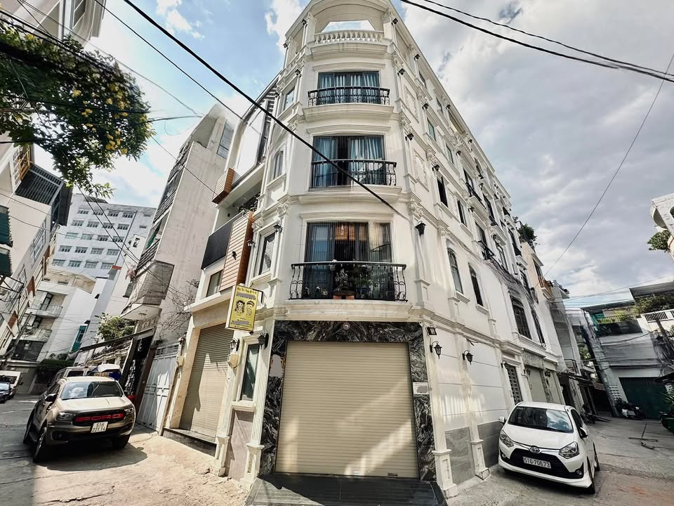 Nhà 5 Tầng Lô Góc Nguyễn Xí, Bình Thạnh - 44m² Kinh Doanh Đỉnh Cao