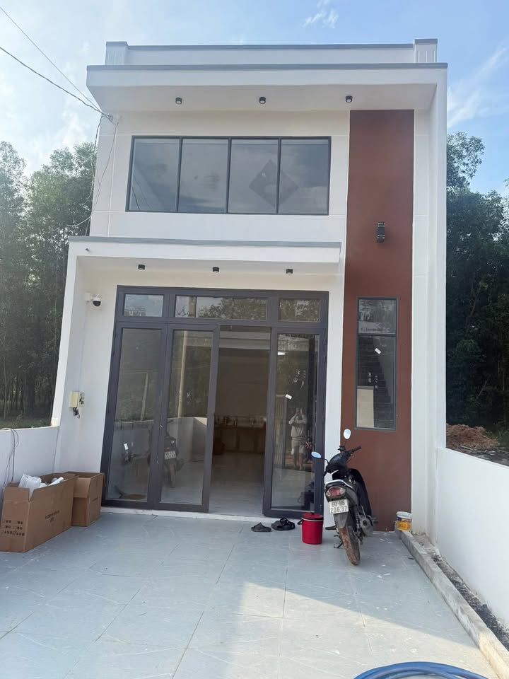 Nhà Trảng Bom 100m² (5x20m) - Sổ Hồng Thổ Cư 1.49 Tỷ, Hỗ Trợ Ngân Hàng