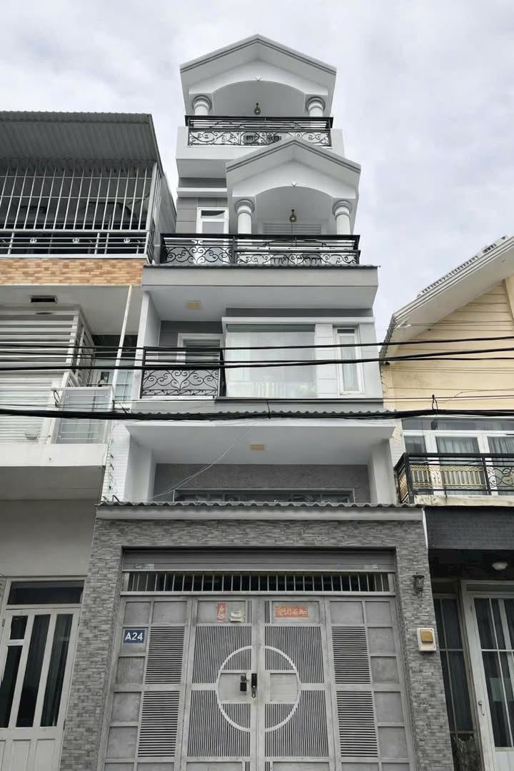 Bán Nhà 5 Tầng Mặt Tiền Hoàng Quốc Việt, Q7 - 80m², 5PN, Gara Ô Tô