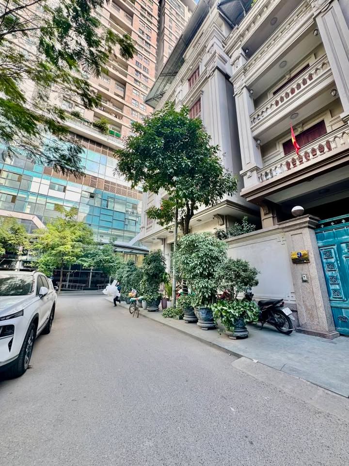 Bán đất mặt tiền Lê Văn Lương, Thanh Xuân, 202m² - Vị trí đắc địa kinh doanh đỉnh