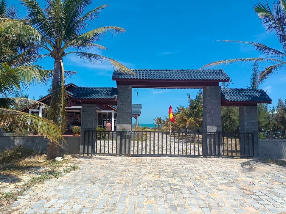 Nhà hàng mặt biển 4000m² Sông Cầu, Phú Yên - Sẵn sàng vận hành