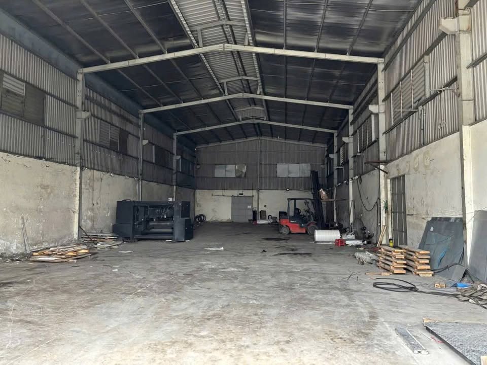 Cho thuê xưởng Trần Văn Giàu 700m² - Hoạt động ngay!
