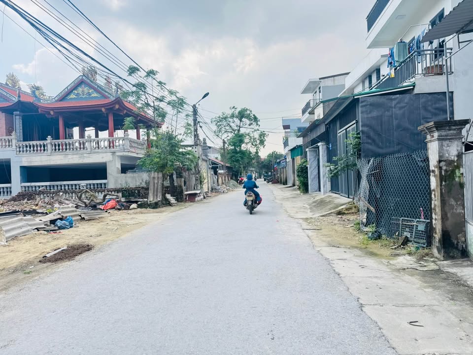 Đất Ngô Trí Hoà, TP Vinh 4.x tỷ - Đường to ô tô, vỉa hè rộng