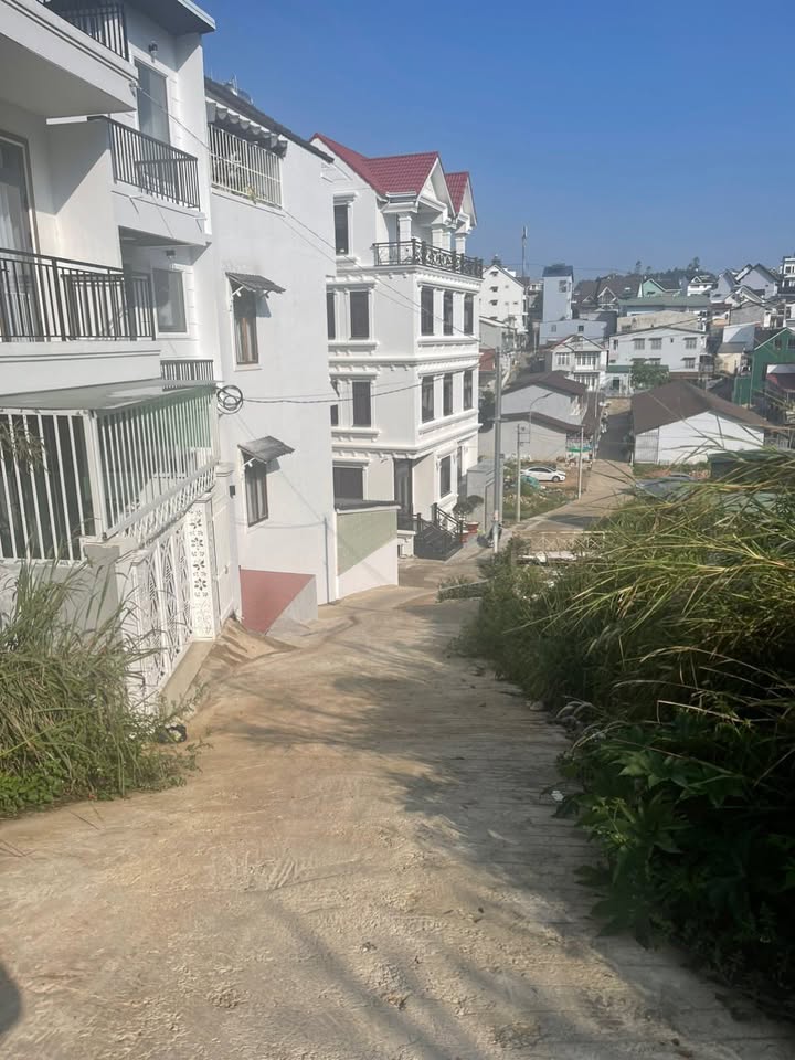 Đất Nền Phường 6 Đà Lạt 64m² - Sổ Riêng Xây Dựng - Giá 2.8 Tỷ