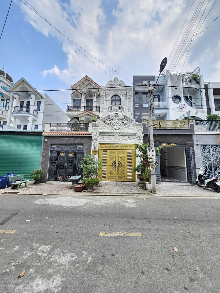 Nhà Dĩ An 84.5m² giá 5.1 tỷ - Sổ hồng sẵn, ô tô vào tận nhà!