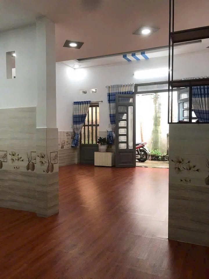 Nhà Riêng Hóc Môn 45m² giá 1.55 tỷ - Giá tốt hiếm có!