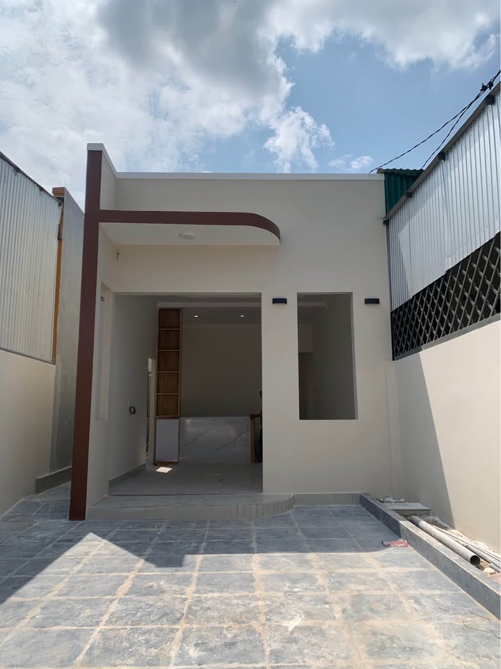 Nhà Mới Xây 100m² Đường Trần Phú, Ea Kar - Giá 1.3 Tỷ