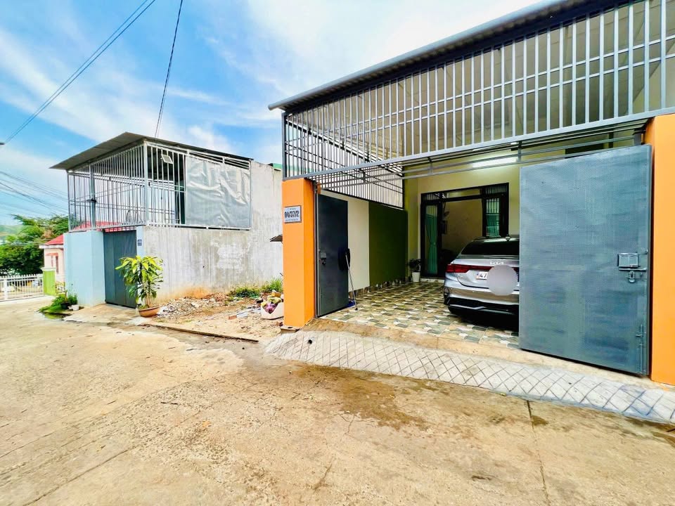 Cho thuê nhà full nội thất cao cấp hẻm Nguyễn Trường Tộ, BMT - 6 triệu/tháng