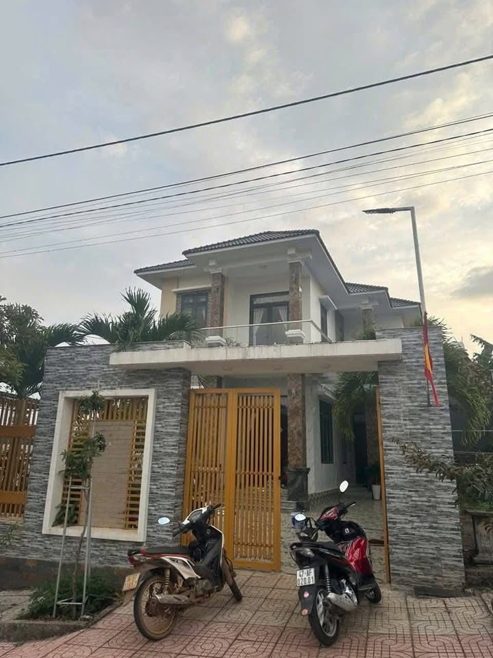 Nhà 2 Tầng 275m² TĐC An Phương, Đắk Nông - Giá 4.5 Tỷ, Full Nội Thất Cao Cấp