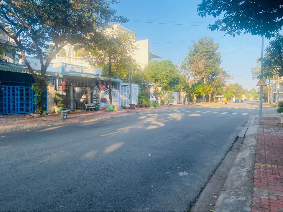 Đất thổ cư mặt tiền Lê Long Vân, BR-VT - 82m² - Giá 2.89 tỷ