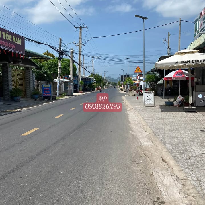 Nhà Mặt Tiền Liên Xã Long Hải - Kinh Doanh Sầm Uất, 160m², 4.8 Tỷ