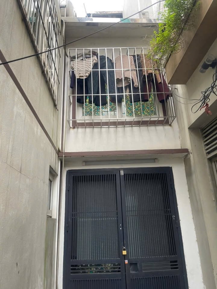 Nhà 2 Tầng Ngay Tự Khoát, Thanh Trì - 30m², 3 Tỷ, Oto Sát Nhà