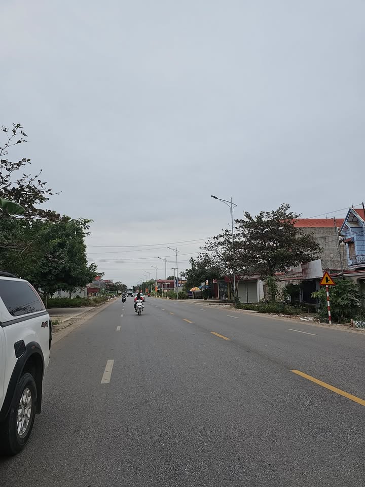 Bán đất thổ cư 180m² trục chính thôn 2 Quý Sơn, Bắc Giang - Giá hơn 1 tỷ