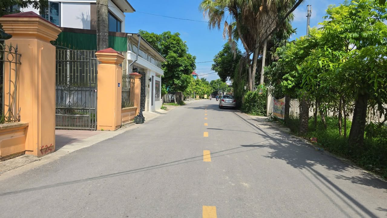 Bán Đất Mặt Tiền Kinh Doanh Đường Trung Tiết, TP Vinh - 460m²