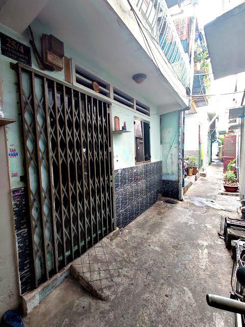 Nhà Hẻm Trần Quang Cơ, Tân Phú - 15.8m² Sổ Hồng, Giá 1.58 Tỷ
