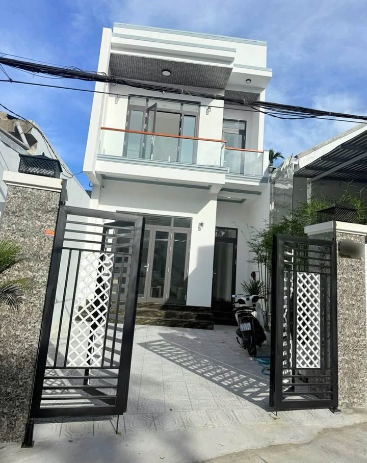 Nhà 2 Tầng Kiệt 91 Thích Tịnh Khiết, Huế - 110m² Sổ Hồng Sẵn Sàng