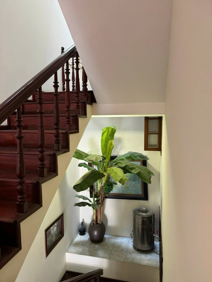 Cho thuê nhà 4 tầng Phố Cù Chính Lan, Thanh Xuân - 65m², full nội thất, ô tô đỗ cửa