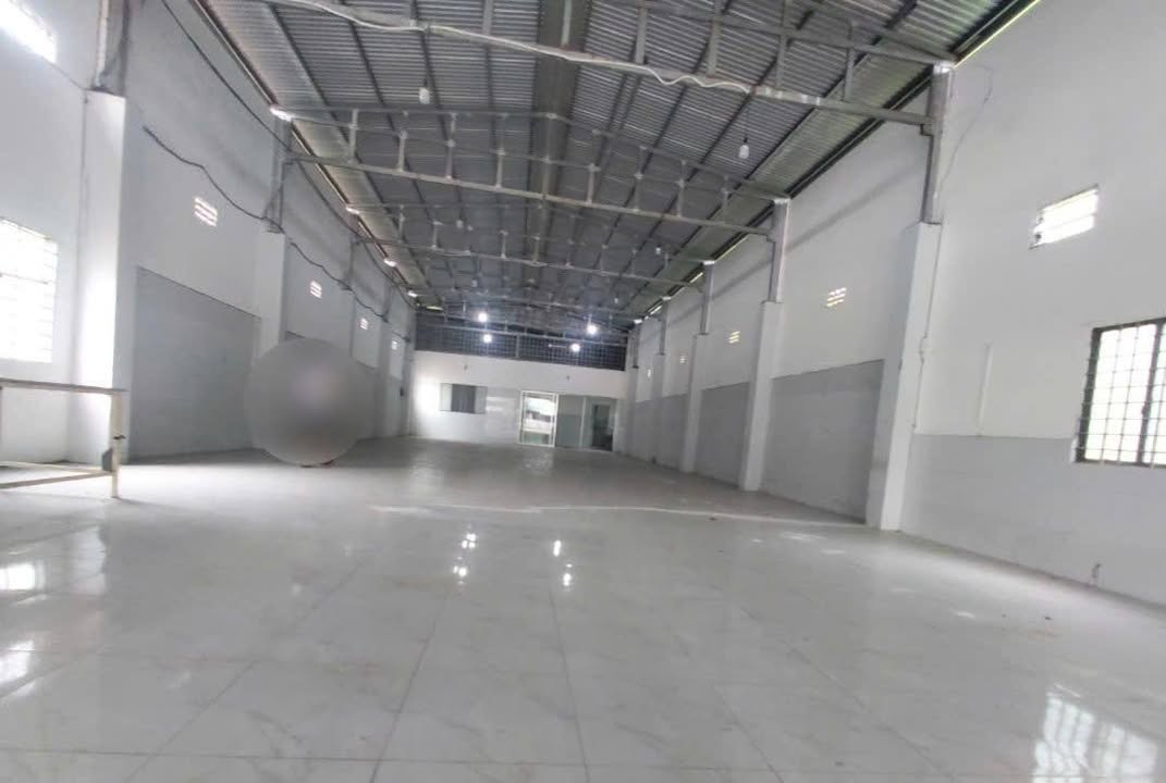 Cho thuê kho 400m² mặt tiền đường xe container - Mỏ Cày Bắc, Bến Tre