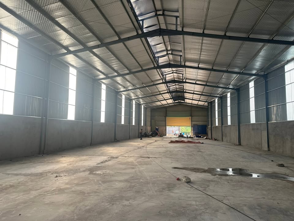 Bán Xưởng 1000m² Trảng Bom, Đồng Nai - 10 Tỷ, Sẵn Sàng SXKD