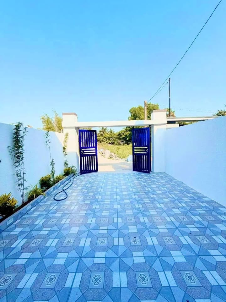 Nhà Bảo Vinh Long Khánh 125m² - Sổ Riêng, Sân Xe Hơi, Tặng Nội Thất