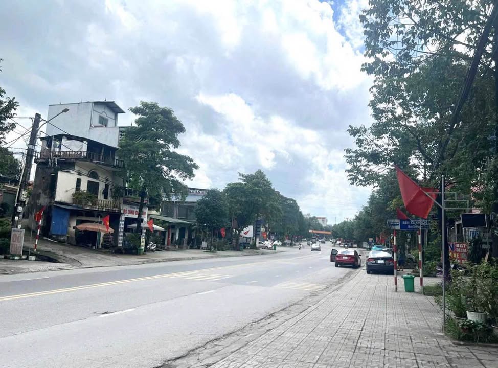 Nhà 90.7m² trên trục chính Dương Tự Minh, TP. Thái Nguyên - Giá 4 tỷ