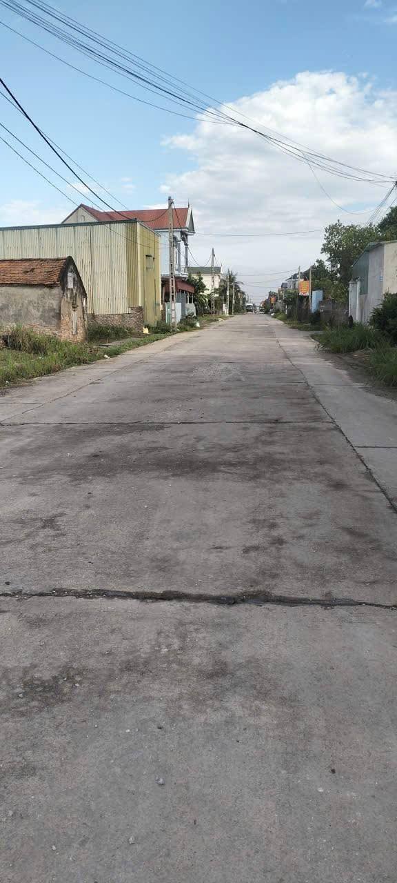 Đất nền Trung Chính Lương Tài 275m² - Đường to ô tô, giá tốt!