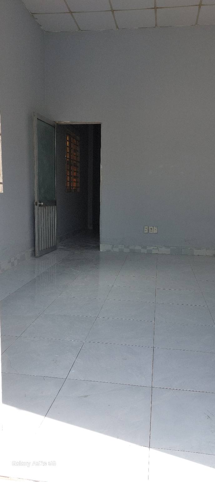 Nhà cấp 4 Thủ Đức 200m² giá 12 triệu/tháng - Ô tô vào tận nơi!