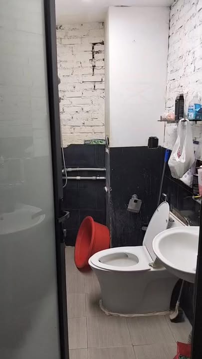 Nhà mặt phố Tôn Đức Thắng, Đống Đa, 300m² - Mặt tiền kinh doanh!