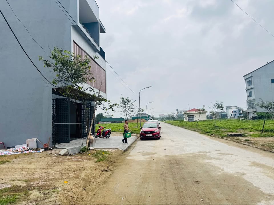 Đất nền Nghi Phú TP Vinh 135m² - Xây dựng tự do, sổ đỏ sẵn sàng!