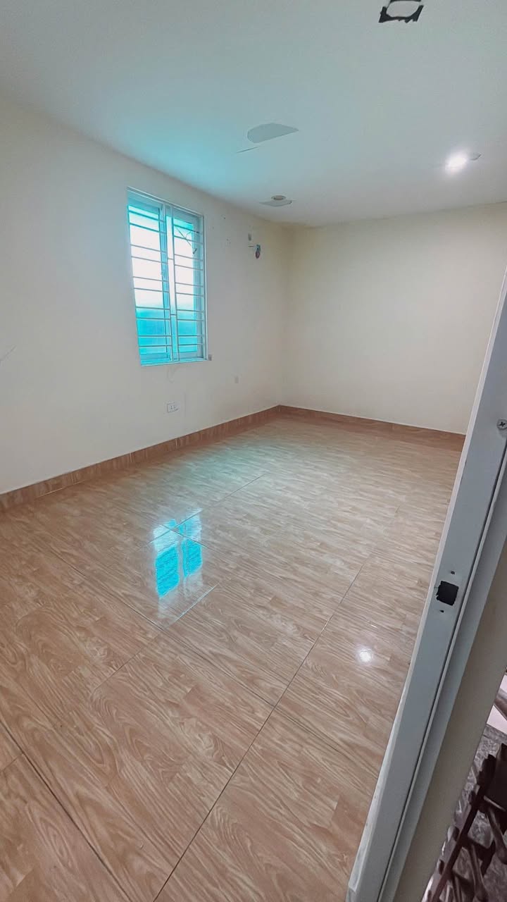 Cho thuê nhà Vĩnh Khê, Thủy Nguyên 1PN, sân cổng - Giá 3.8 triệu/tháng