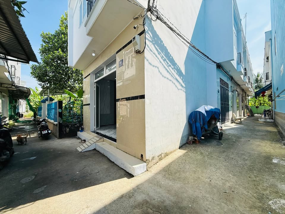 Shophouse Bình Chánh 35m² giá 760 triệu - Vị trí đắc địa!