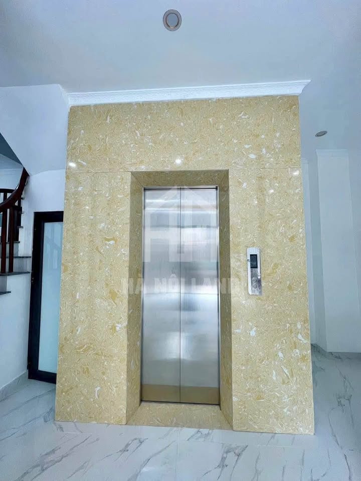 Nhà Lô Góc 5 Tầng, 31m² - Kiến Hưng, Hà Đông - Giá 10 Tỷ