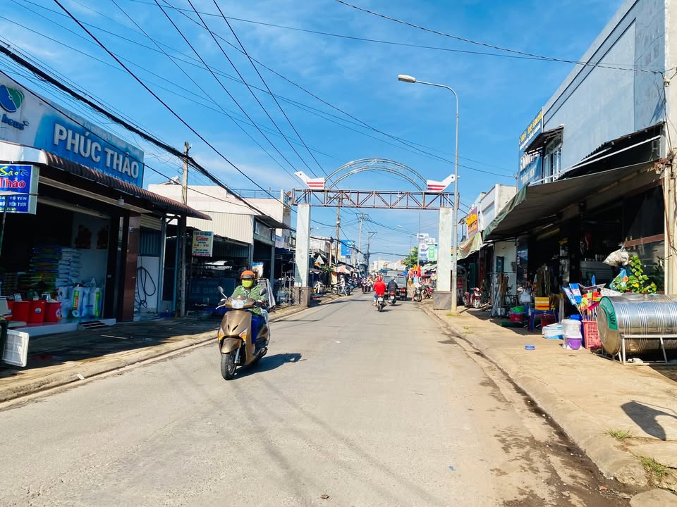 Bán Gấp Đất Nền Xã Bàu Trâm, Long Khánh - Sổ Hồng Riêng, 126.7m², 1.13 Tỷ